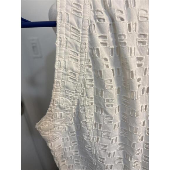 Anthropologie Women’s Eyelet Romper White Button Front Size 4 Missing Belt - Picture 8 of 15